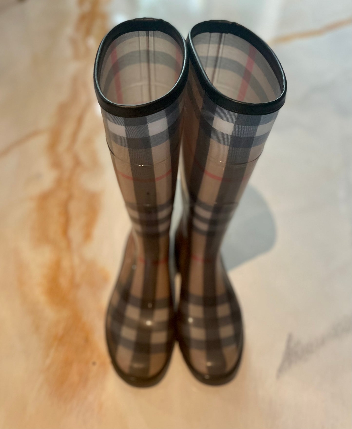 pre-loved rain boots
