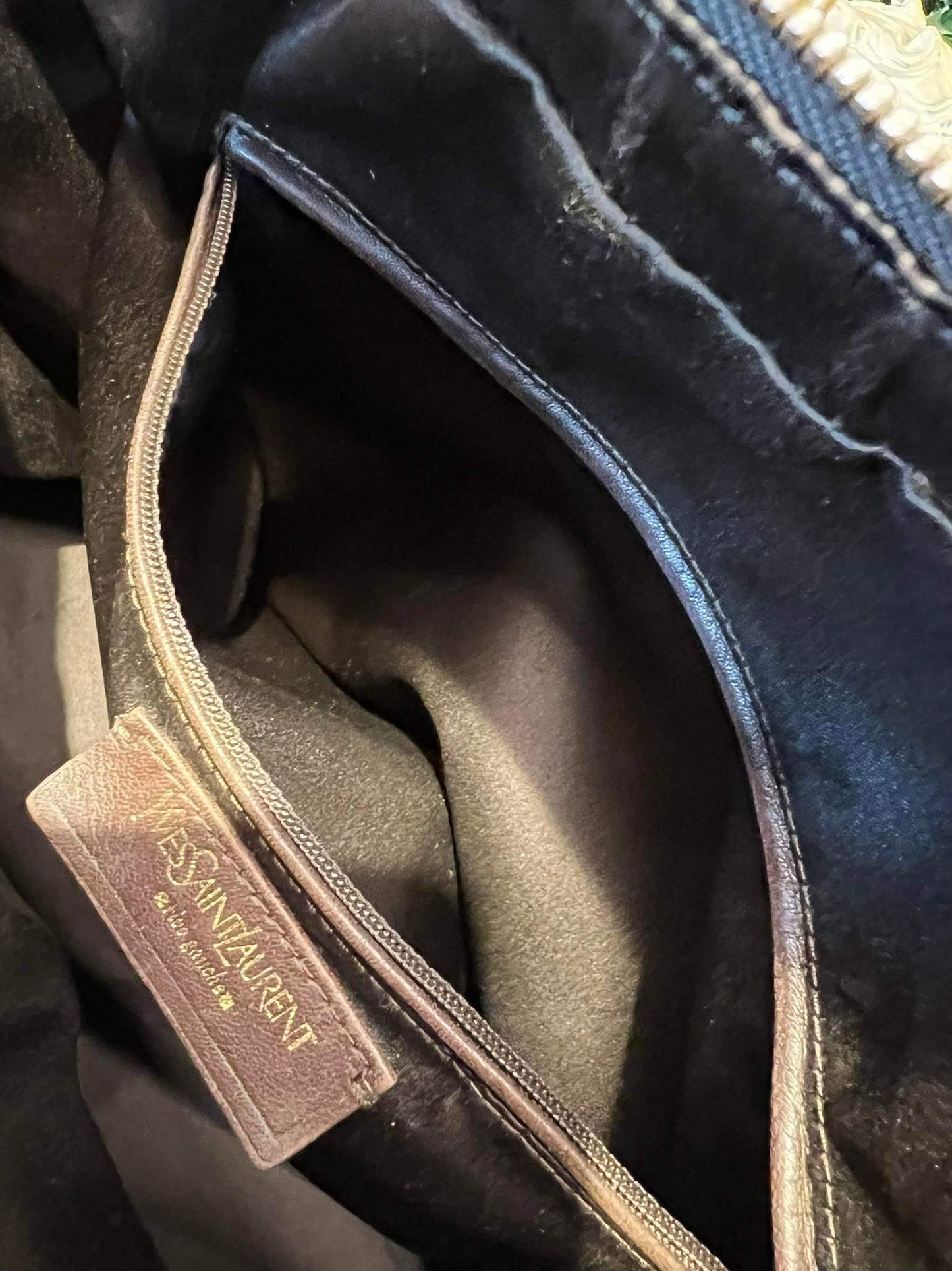 “Authentic” Yves Saint Laurent Large Muse bag